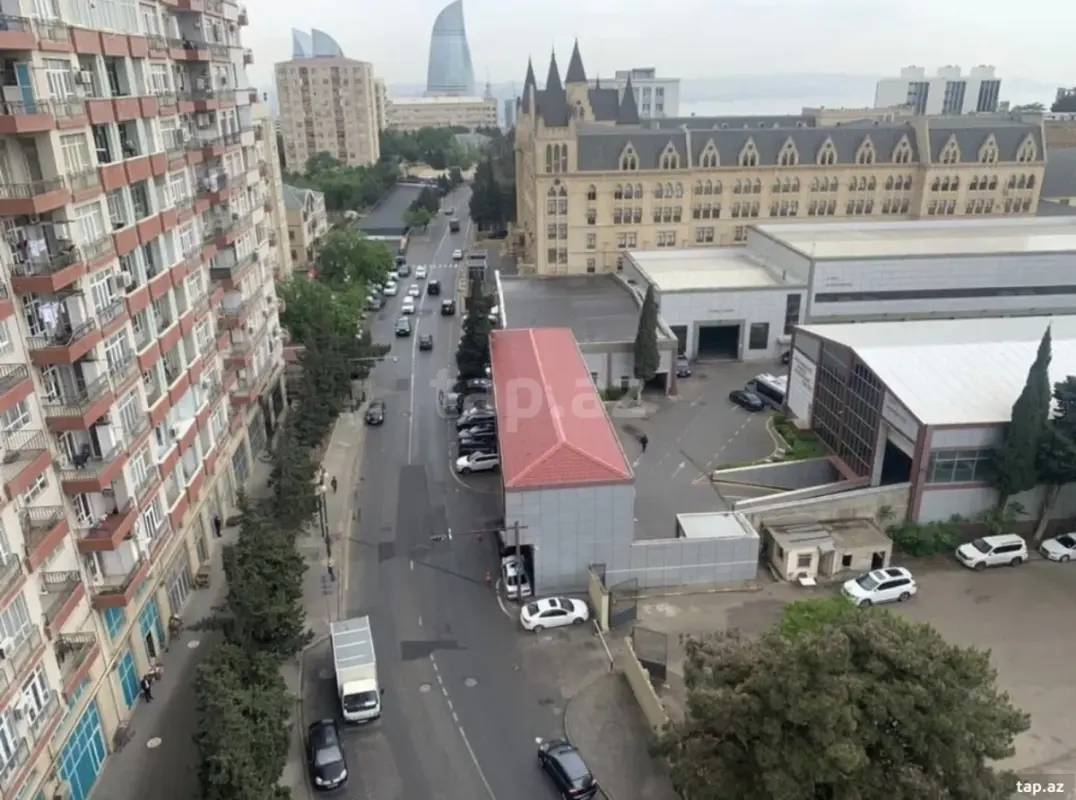 Satılır 4 otaqlı yeni tikili 238.1 m²