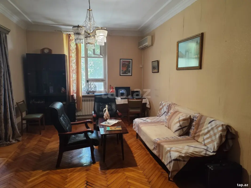 Satılır 5 otaqlı mənzil 108 m²