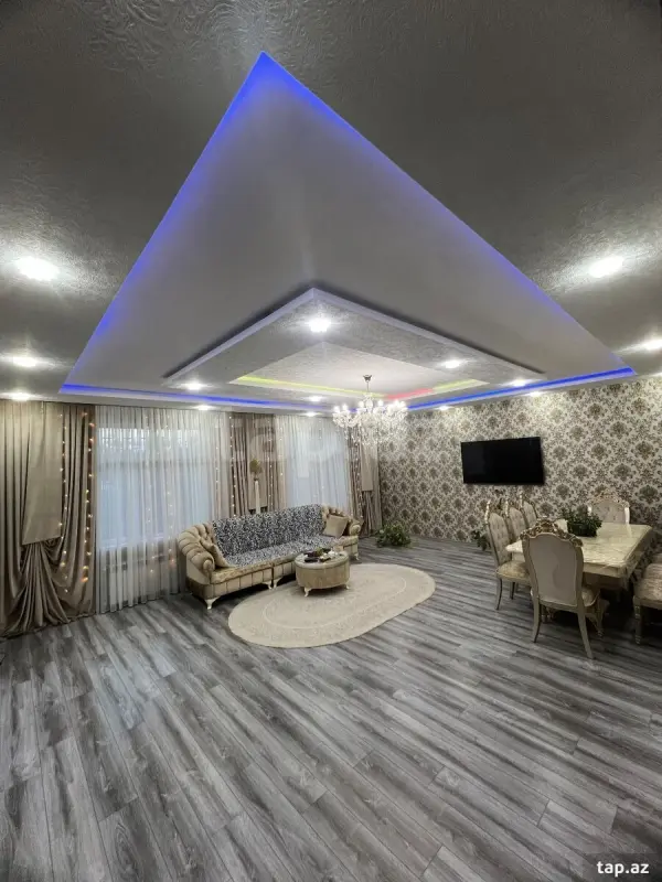 Satılır 6 otaqlı həyət evi 220 m²