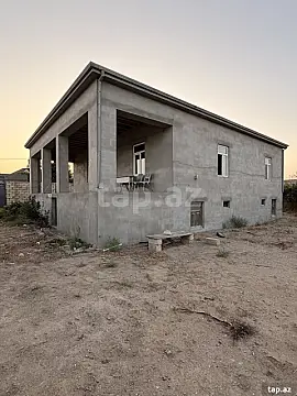 Satılır 4 otaqlı həyət evi 110 m² — Bakı 4 otaq 110.00 m²