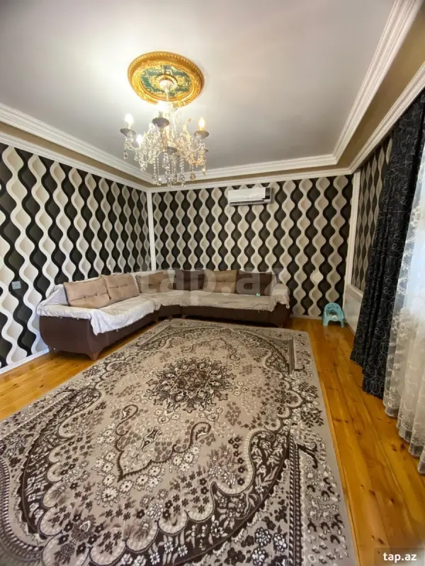 Satılır 4 otaqlı həyət evi 120 m²