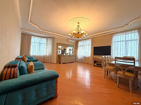 Satılır 4 otaqlı yeni tikili 186 m² — Bakı 4 otaq 186.00 m²