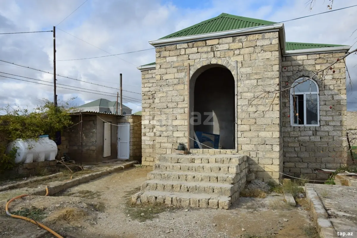 Satılır 3 otaqlı həyət evi 70 m²