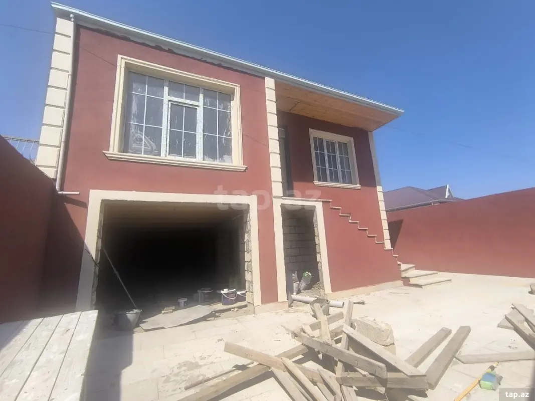 Satılır 5 otaqlı həyət evi 100 m²