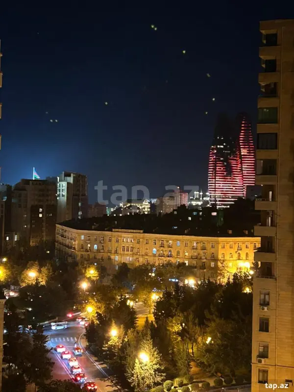 Satılır 3 otaqlı yeni tikili 110 m²