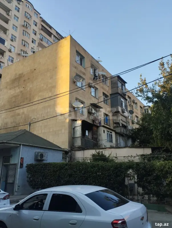 Satılır 2 otaqlı mənzil 24.6 m²