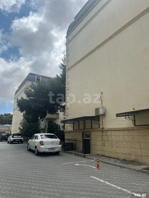 Kirayə verilir 2 otaqlı mənzil 57 m²