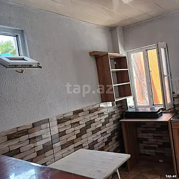 Kirayə verilir 1 otaqlı həyət evi 18 m² — Bakı, İnşaatçılar 1 otaq 18.00 m²