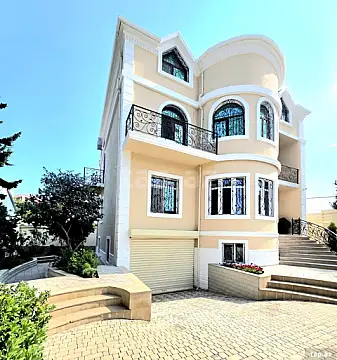 Satılır 10 otaqlı həyət evi 528 m² — Bakı, Novxanı 10 otaq 528.00 m²