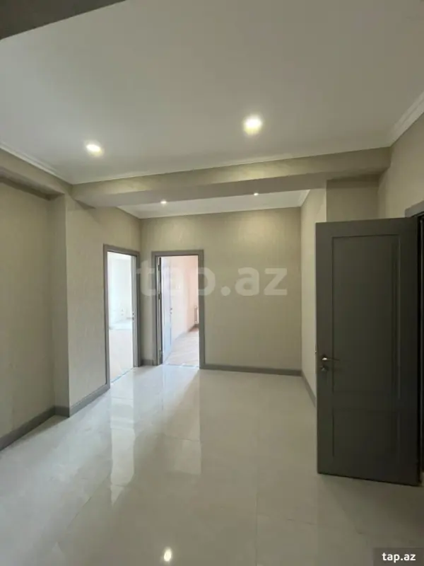 Satılır 2 otaqlı yeni tikili 64 m²