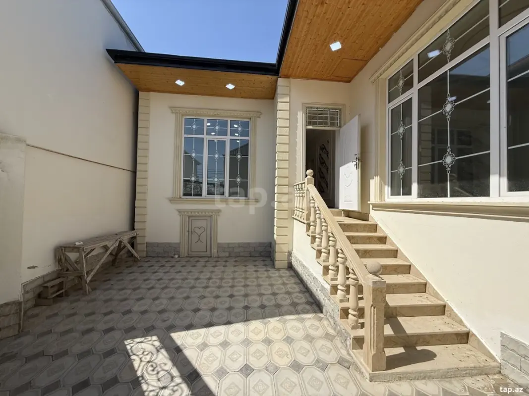 Satılır 4 otaqlı həyət evi 150 m²