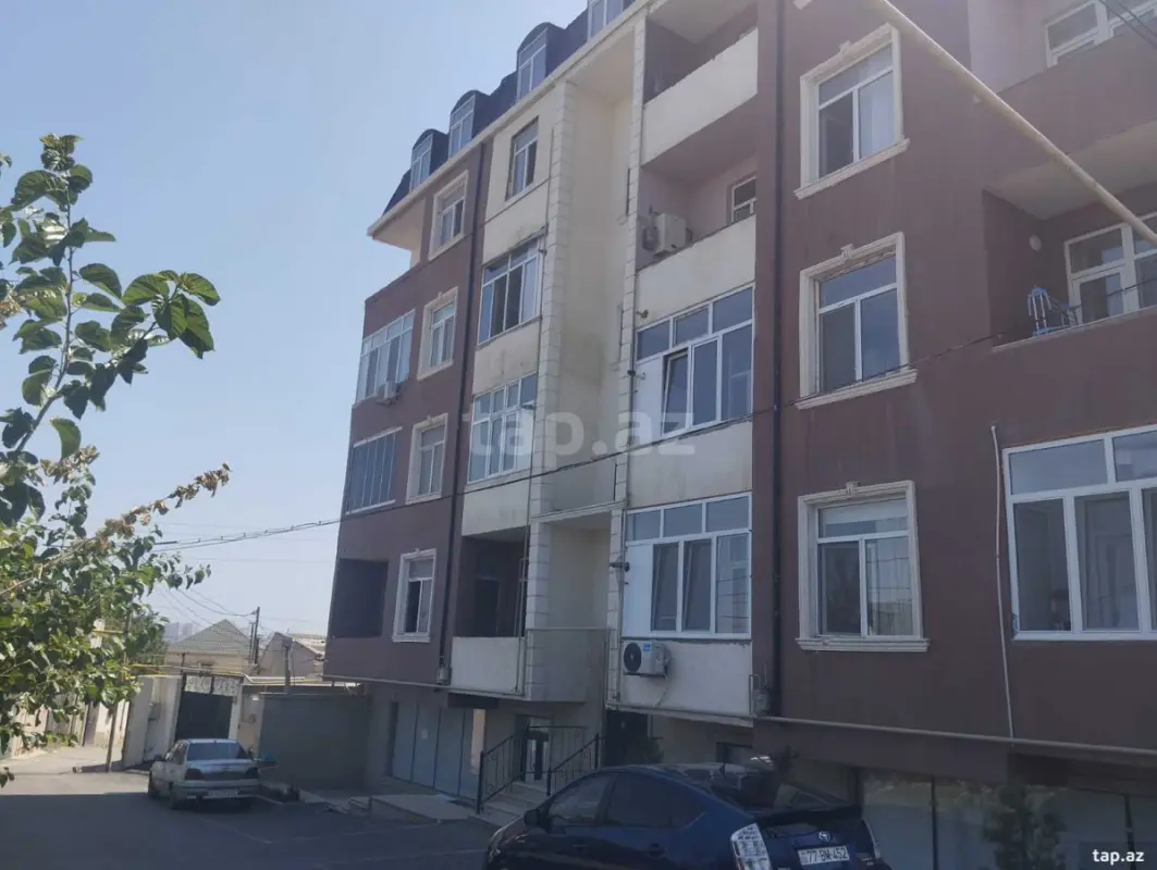 Satılır 4 otaqlı yeni tikili 90 m²