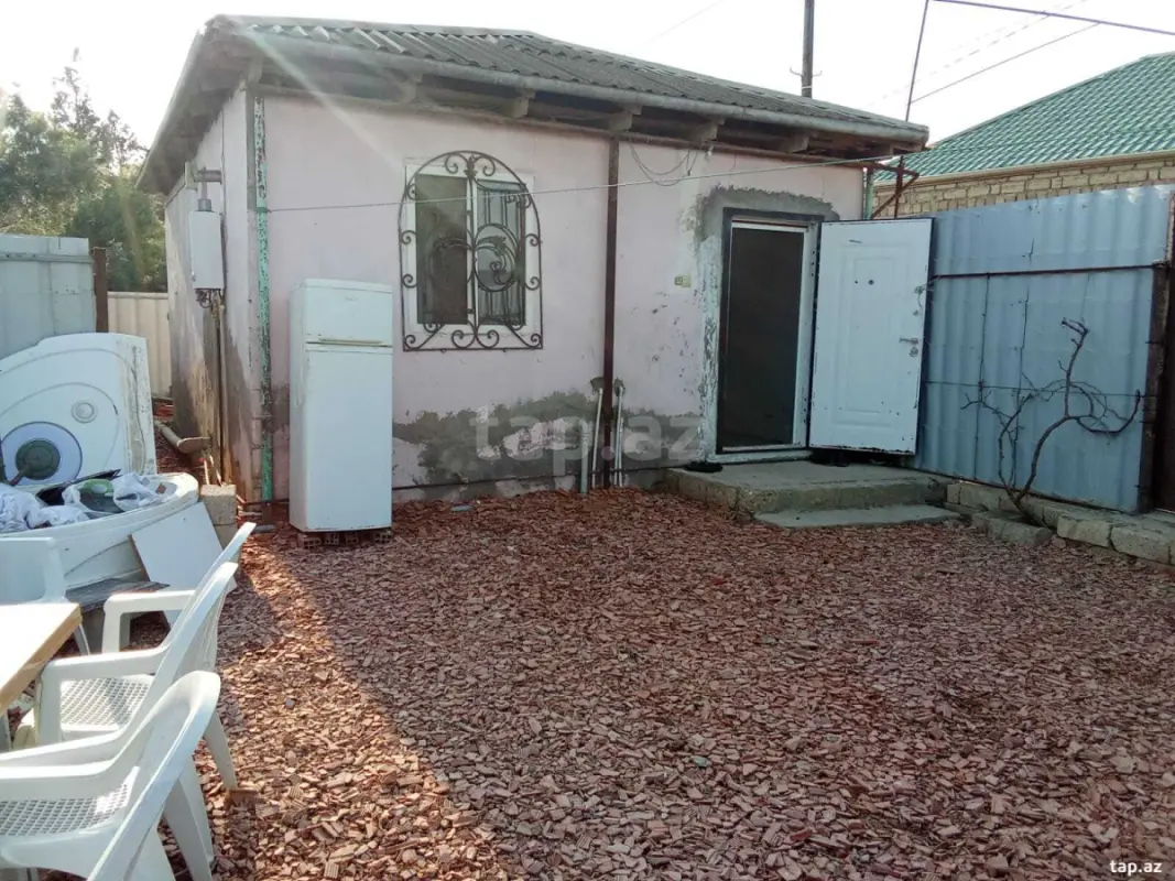 Satılır 1 otaqlı həyət evi 50 m²