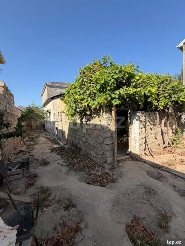Satılır 4 otaqlı həyət evi 125 m²