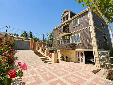 Satılır 5 otaqlı həyət evi 440 m² — Bakı 5 otaq 440.00 m²