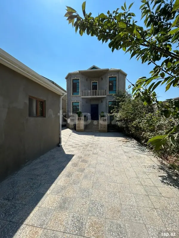Satılır 4 otaqlı həyət evi 160 m²
