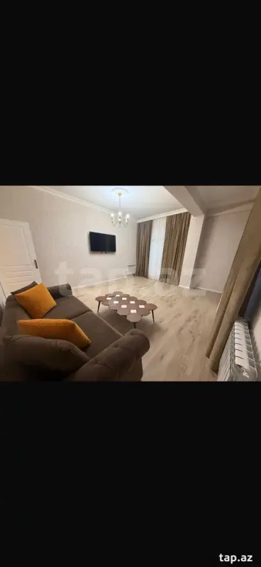 Kirayə verilir 3 otaqlı yeni tikili 90 m²