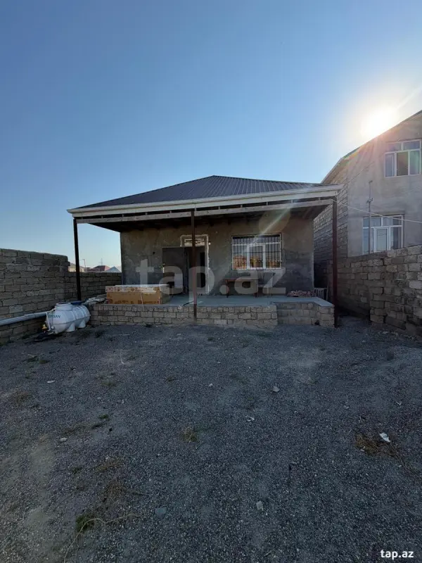 Satılır 3 otaqlı həyət evi 100 m²