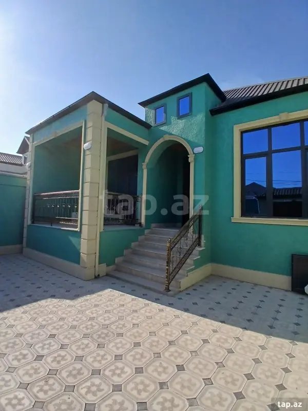Satılır 4 otaqlı həyət evi 100 m²