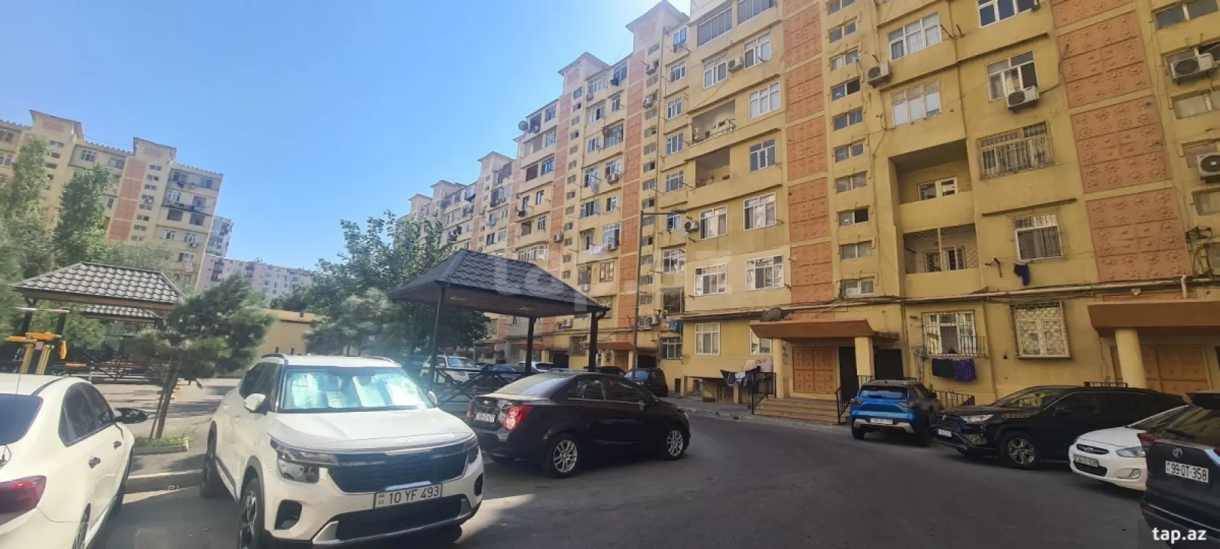 Satılır 2 otaqlı mənzil 60 m²
