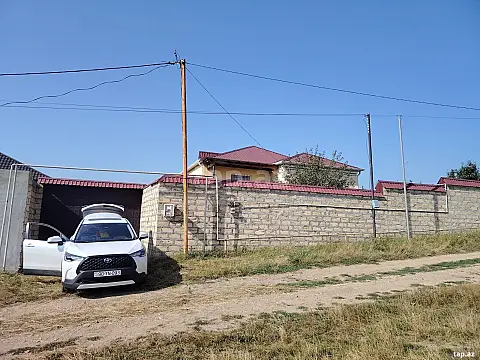Kirayə verilir 5 otaqlı həyət evi 600 m² — Gədəbəy 5 otaq 600.00 m²
