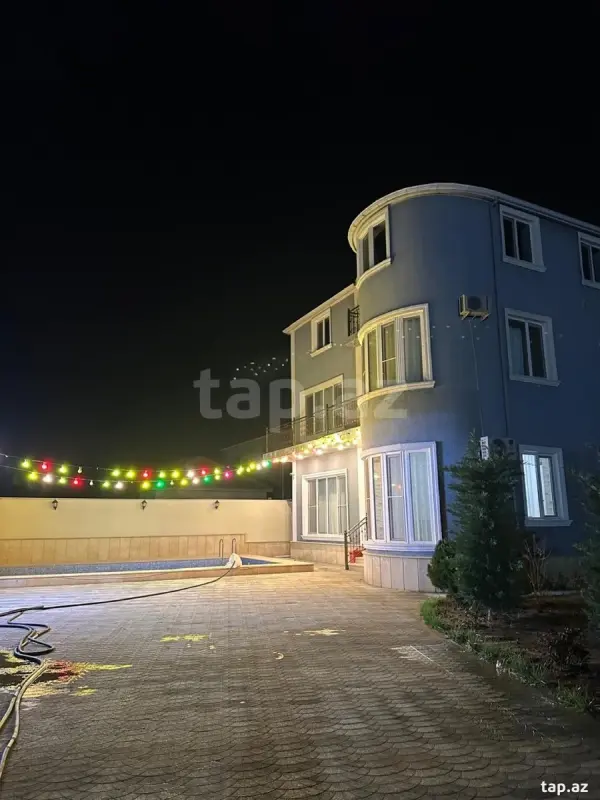 Kirayə verilir 6 otaqlı həyət evi 350 m²