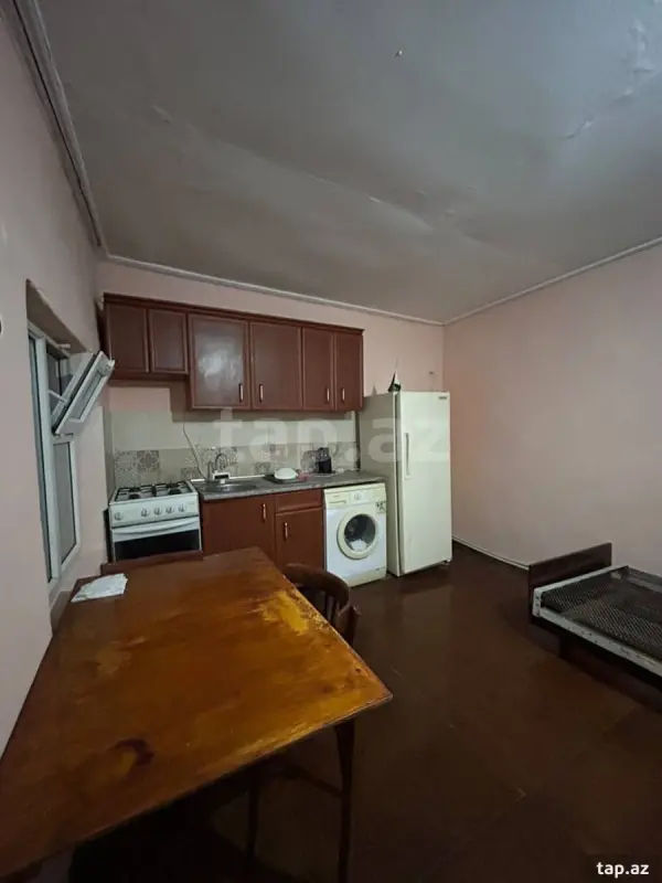 Kirayə verilir 1 otaqlı həyət evi 30 m²