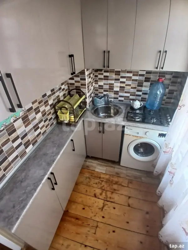 Kirayə verilir 2 otaqlı yeni tikili 50 m²