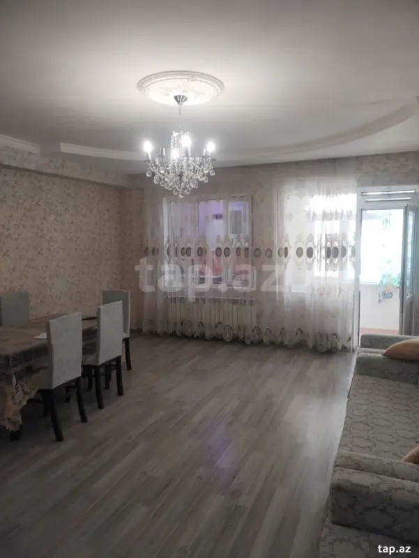 Kirayə verilir 3 otaqlı yeni tikili 90 m²