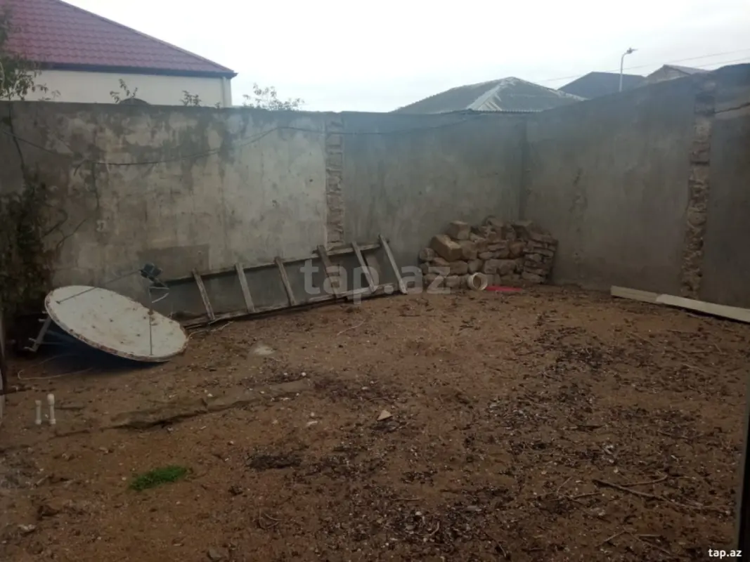 Satılır 3 otaqlı həyət evi 130 m²