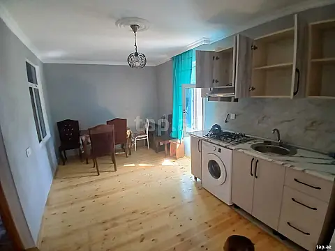 Kirayə verilir 2 otaqlı həyət evi 27 m² — Bakı 2 otaq 27.00 m²