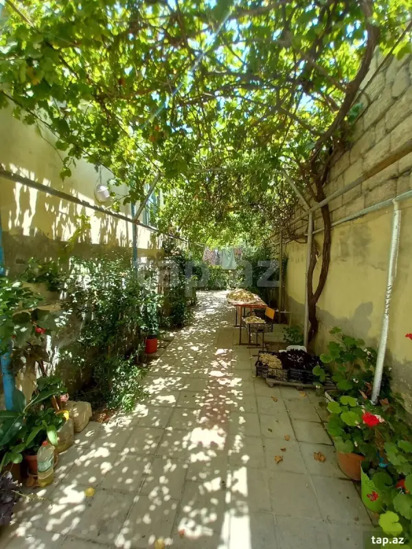 Satılır 4 otaqlı həyət evi 100 m²