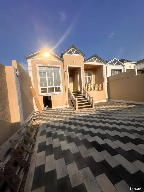 Satılır 4 otaqlı həyət evi 120 m²