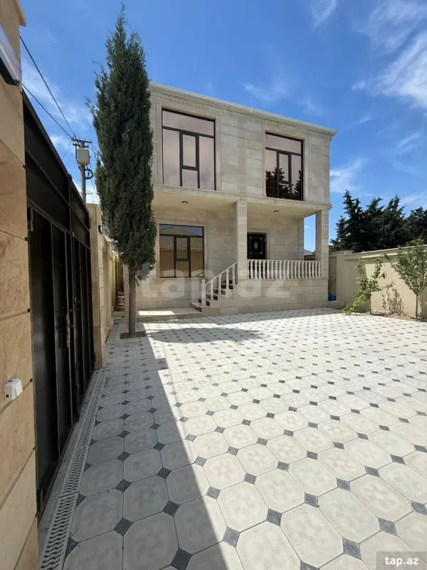 Satılır 5 otaqlı həyət evi 200 m²