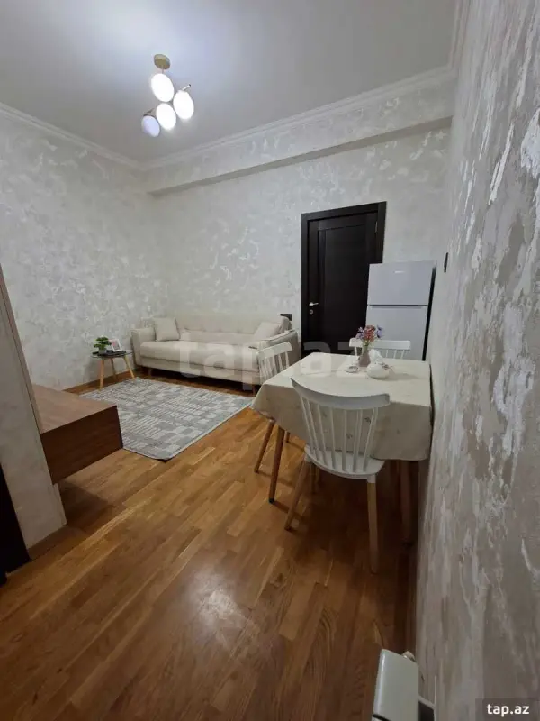Kirayə verilir 2 otaqlı yeni tikili 30 m²