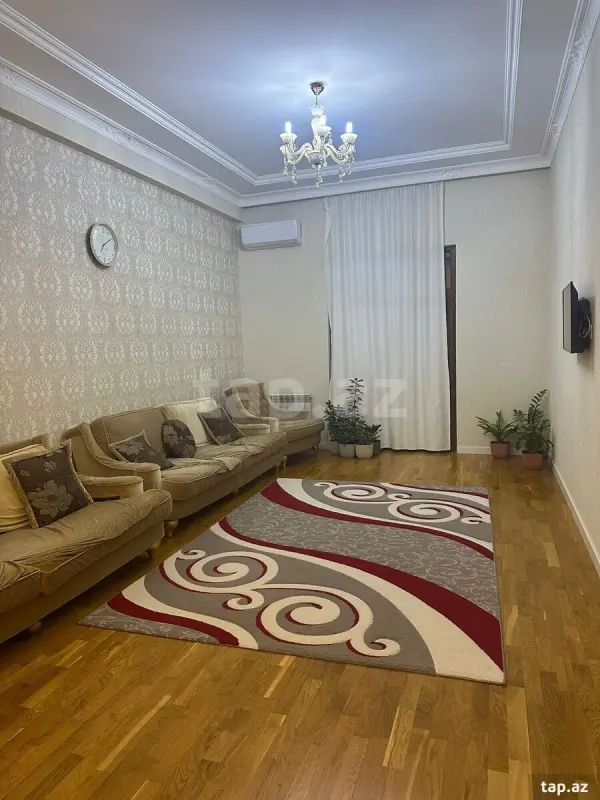 Kirayə verilir 4 otaqlı yeni tikili 120.2 m²