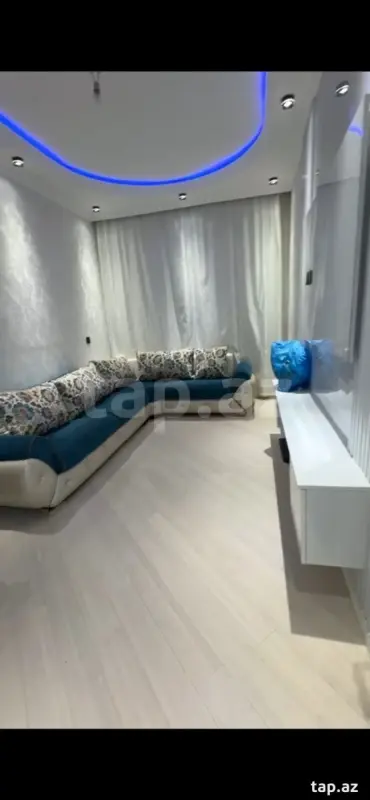 Kirayə verilir 2 otaqlı yeni tikili 47 m²