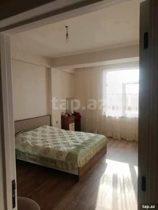 Kirayə verilir 1 otaqlı yeni tikili 53 m²