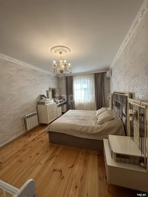 Satılır 4 otaqlı həyət evi 150 m²