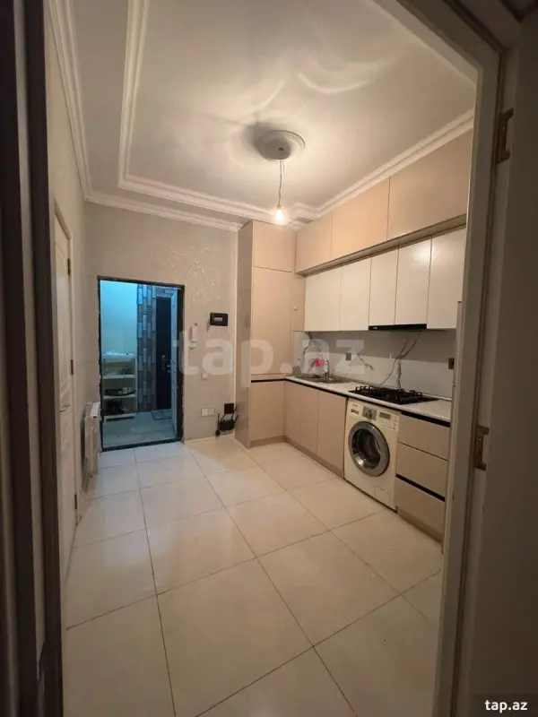 Kirayə verilir 2 otaqlı yeni tikili 69 m²