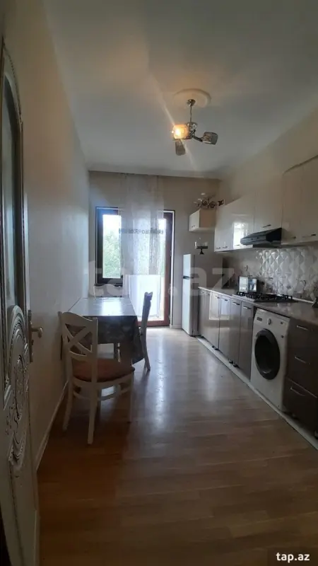 Kirayə verilir 2 otaqlı yeni tikili 80 m²