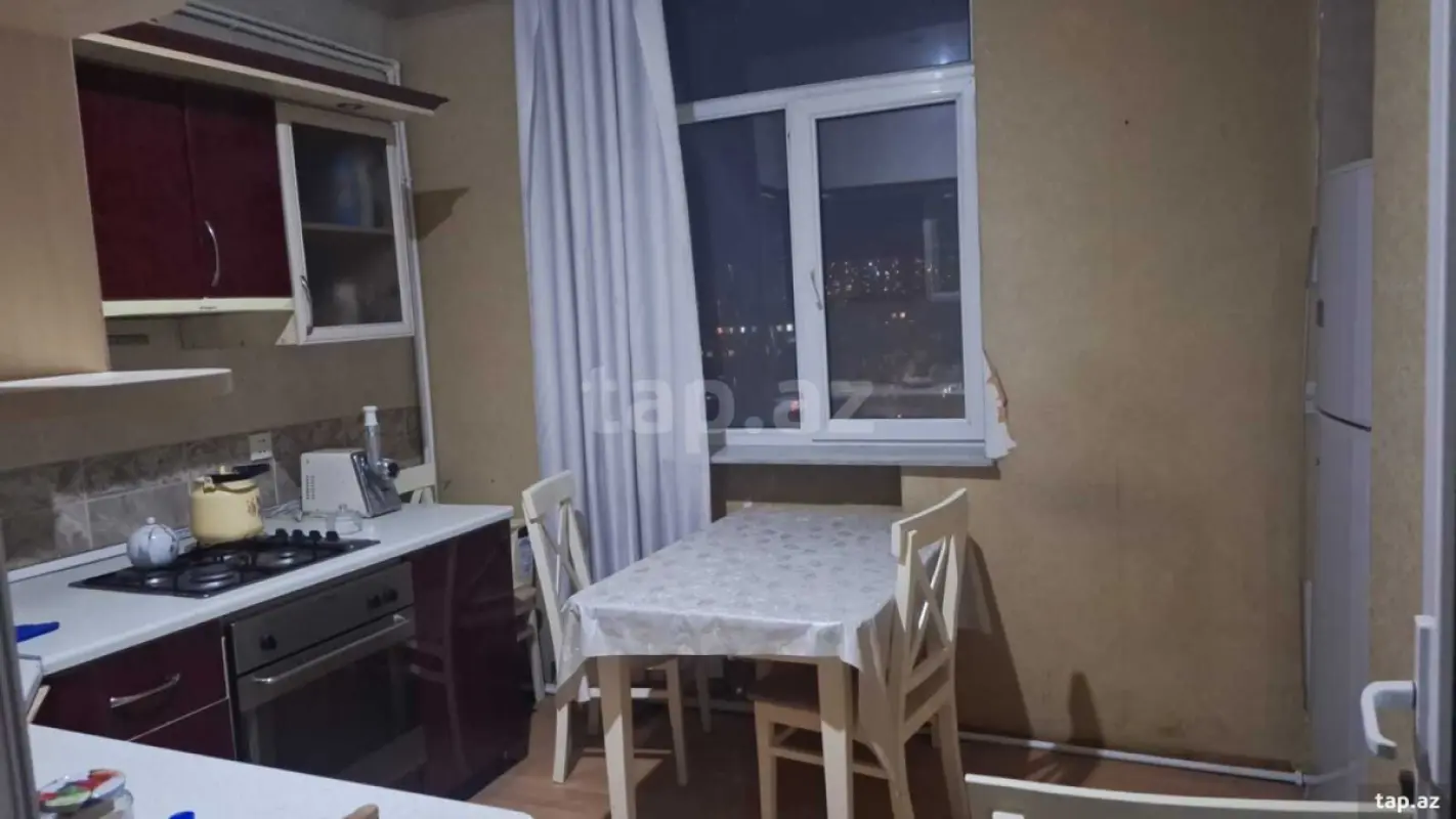 Kirayə verilir 3 otaqlı mənzil 100 m²