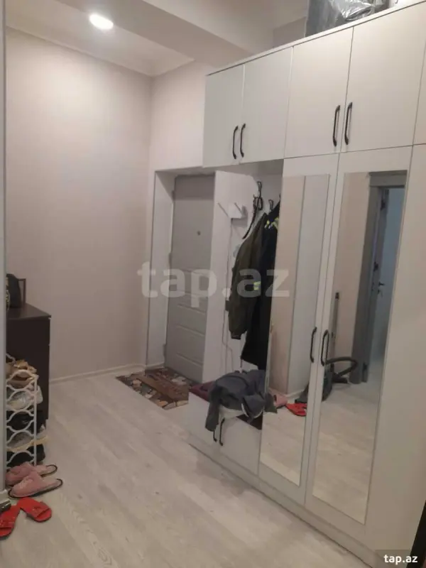 Kirayə verilir 3 otaqlı yeni tikili 100 m²