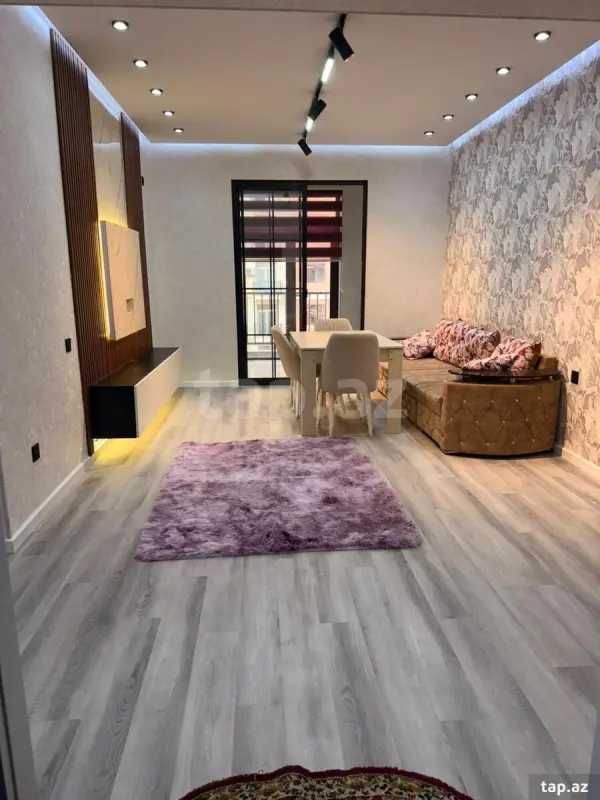 Kirayə verilir 2 otaqlı yeni tikili 65 m²