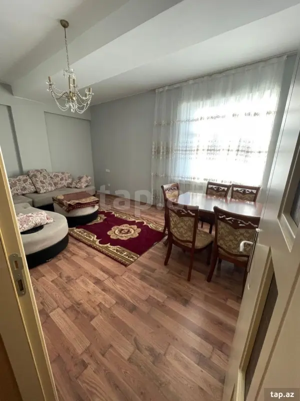 Kirayə verilir 2 otaqlı yeni tikili 80 m²