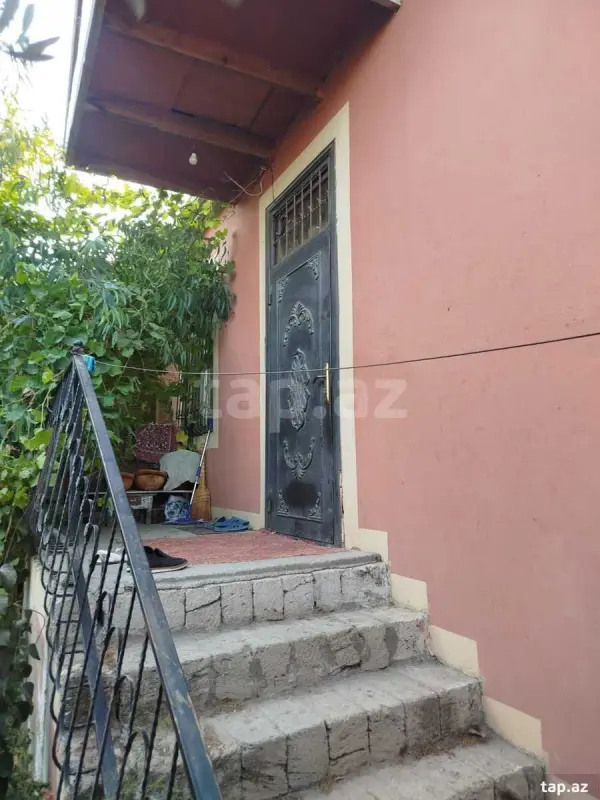 Satılır 4 otaqlı həyət evi 104 m²