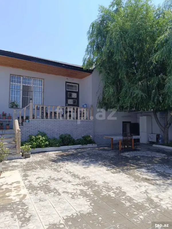 Satılır 4 otaqlı həyət evi 138 m²