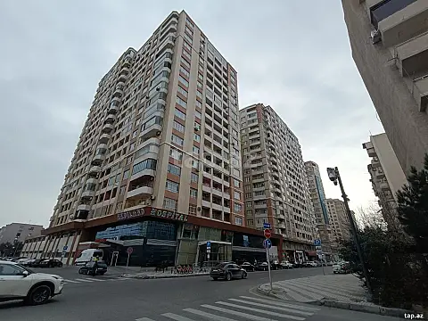 Kirayə verilir 3 otaqlı yeni tikili 140 m² — Bakı 3 otaq 140.00 m²