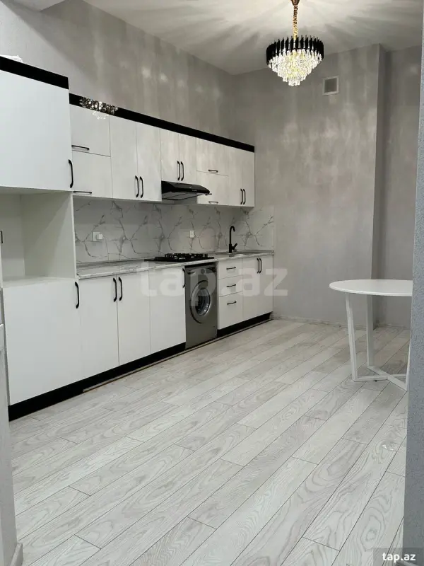 Kirayə verilir 2 otaqlı yeni tikili 70 m²