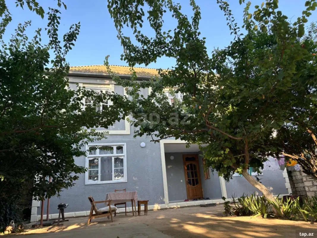 Satılır 5 otaqlı həyət evi 177 m²